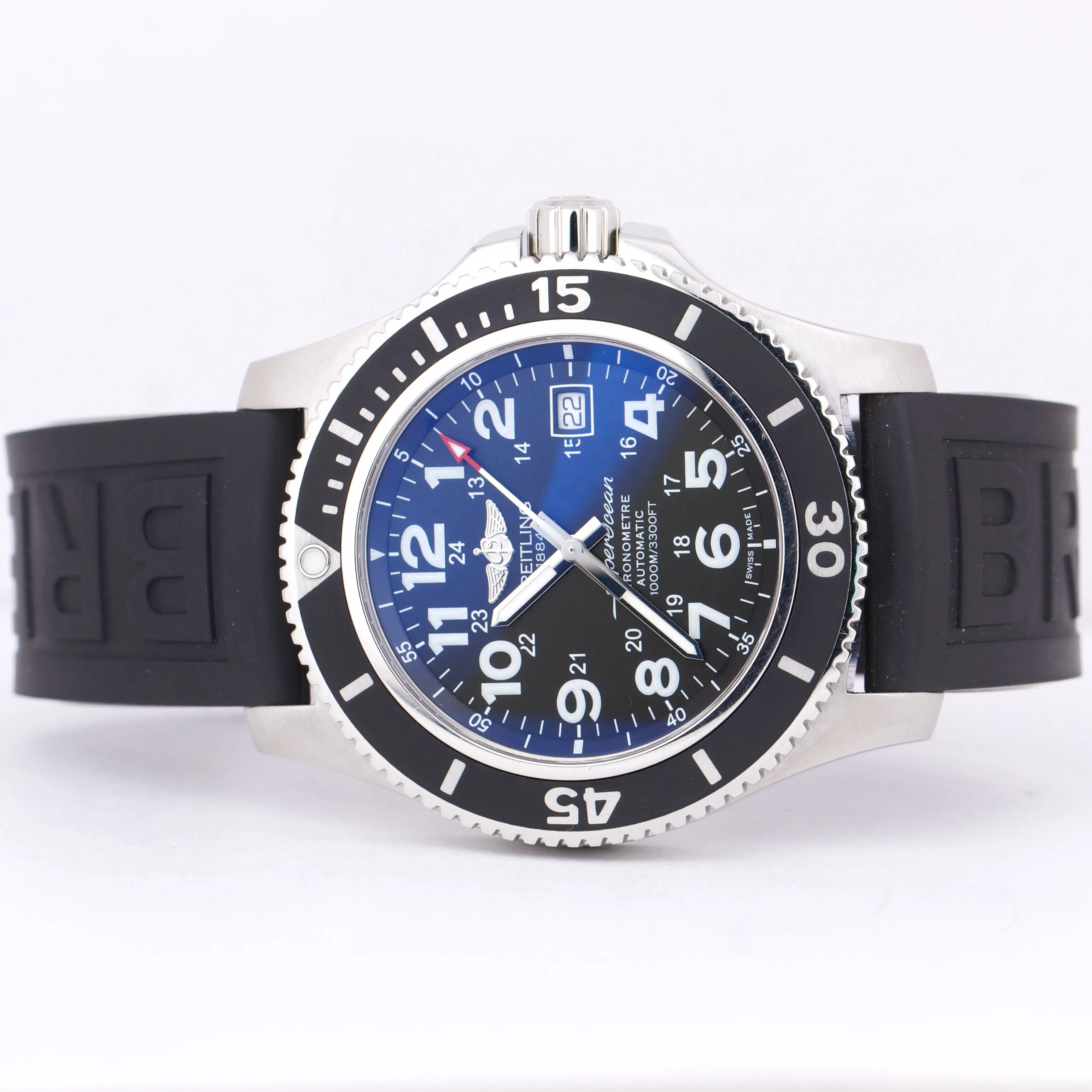 MINT Breitling SuperOcean II 44 Stainless Steel 44mm BLACK Rubber A17392 BOX