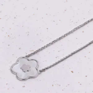 Miss Georgiana's Flower Necklace