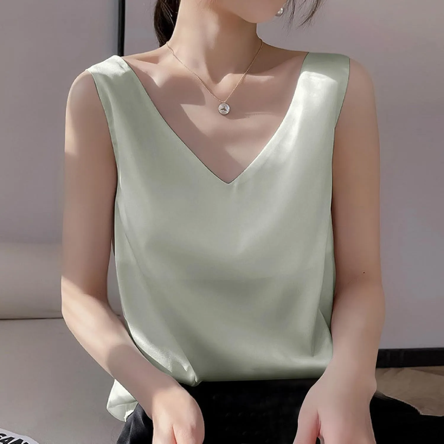 Summer V Neck Tank Tops for Women Silk Satin Summer Sleeveless Camisole Straps Top Womens Tops Dressy Casual