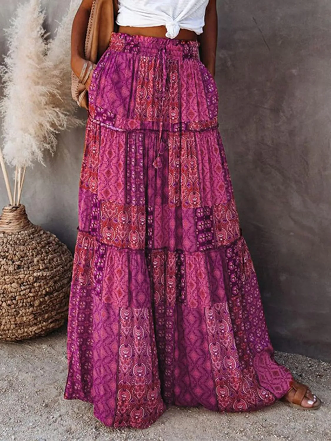 Womens Boho Print Tiered Long Skirts Vintage Elastic High Waist Pleated Ruffle Flowy Maxi Skirt with Pockets